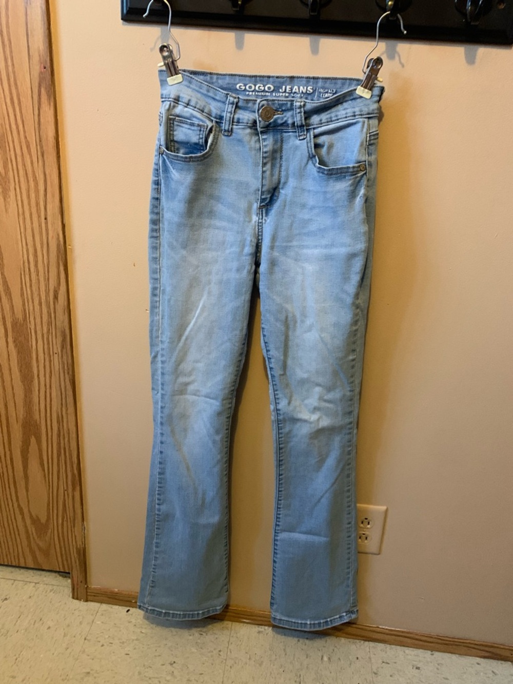 GOGO Light Wash Women's Bootcut Jeans